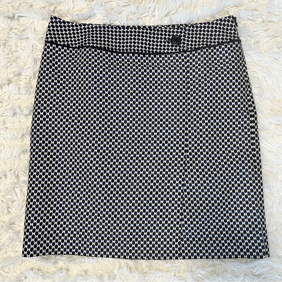Ann Taylor Dresses & Skirts - Ann Taylor Women's Black and Blue Plaid Pencil Office Skirt Size 10-Fall Winter